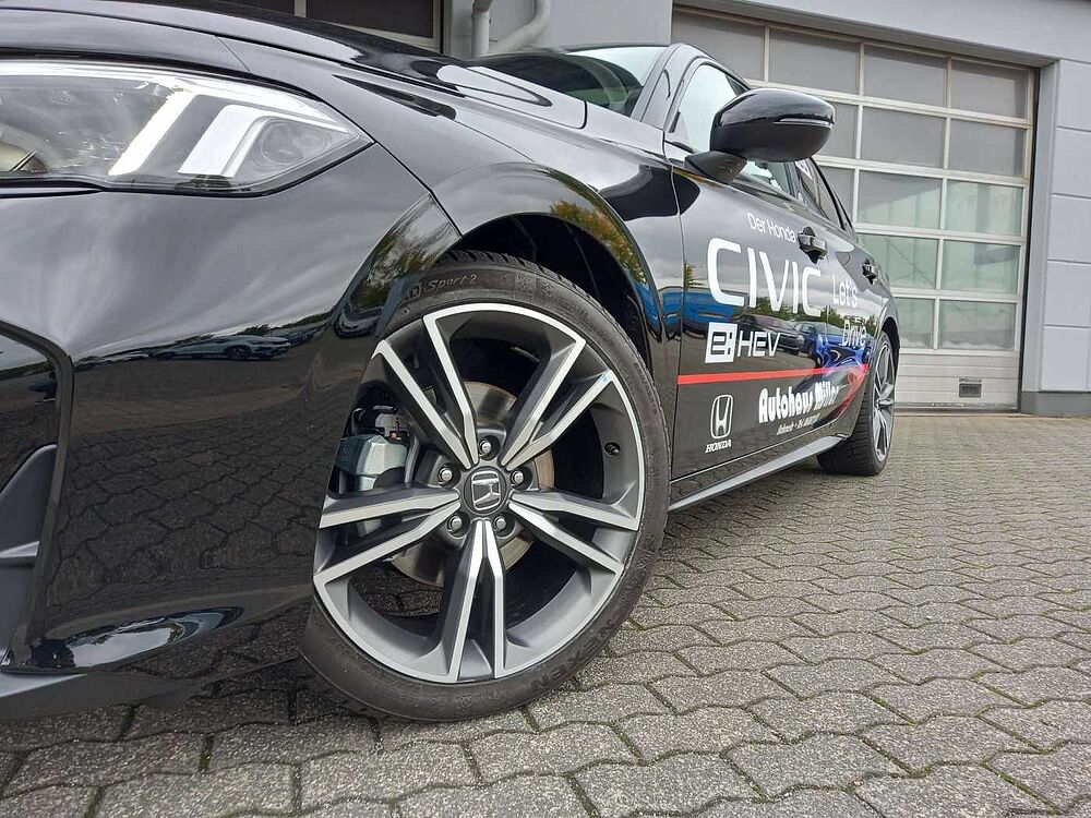 Honda Civic e: HEV Advance