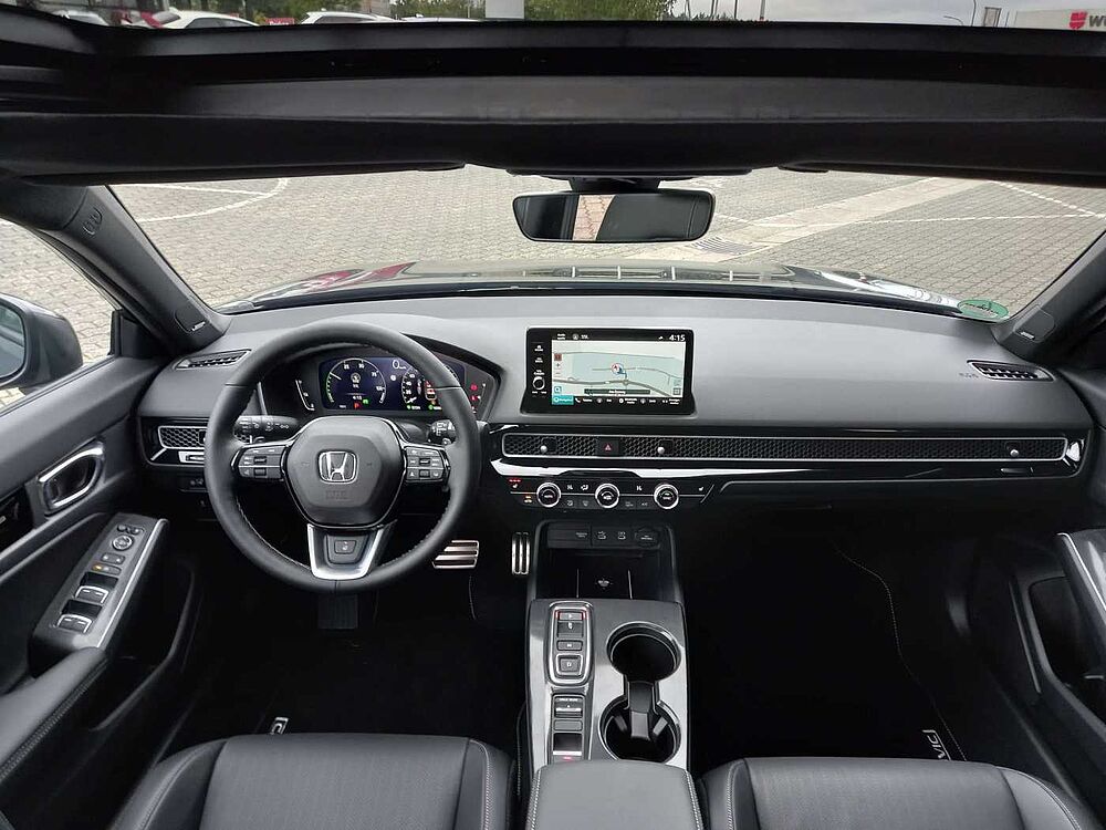 Honda Civic e: HEV Advance