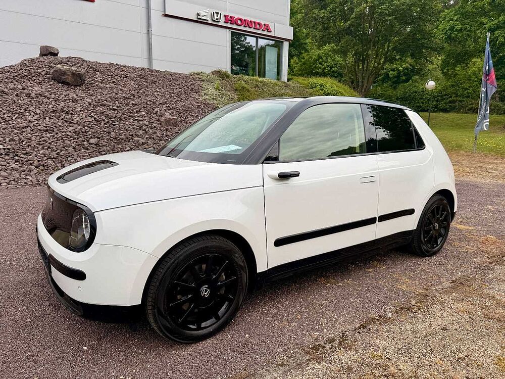 Honda e Basis