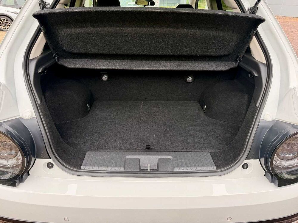Honda e Basis