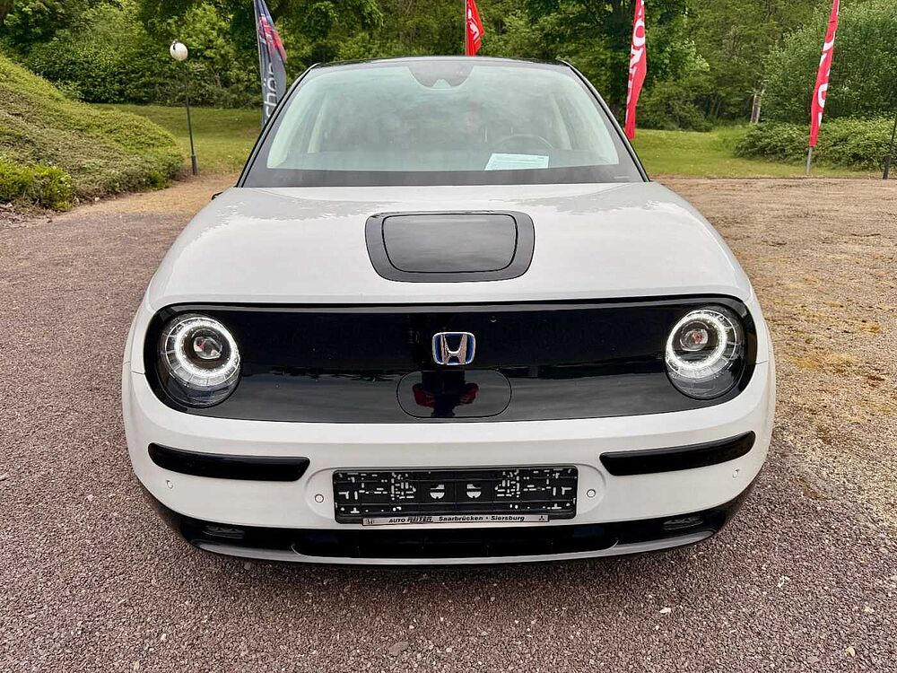 Honda e Basis
