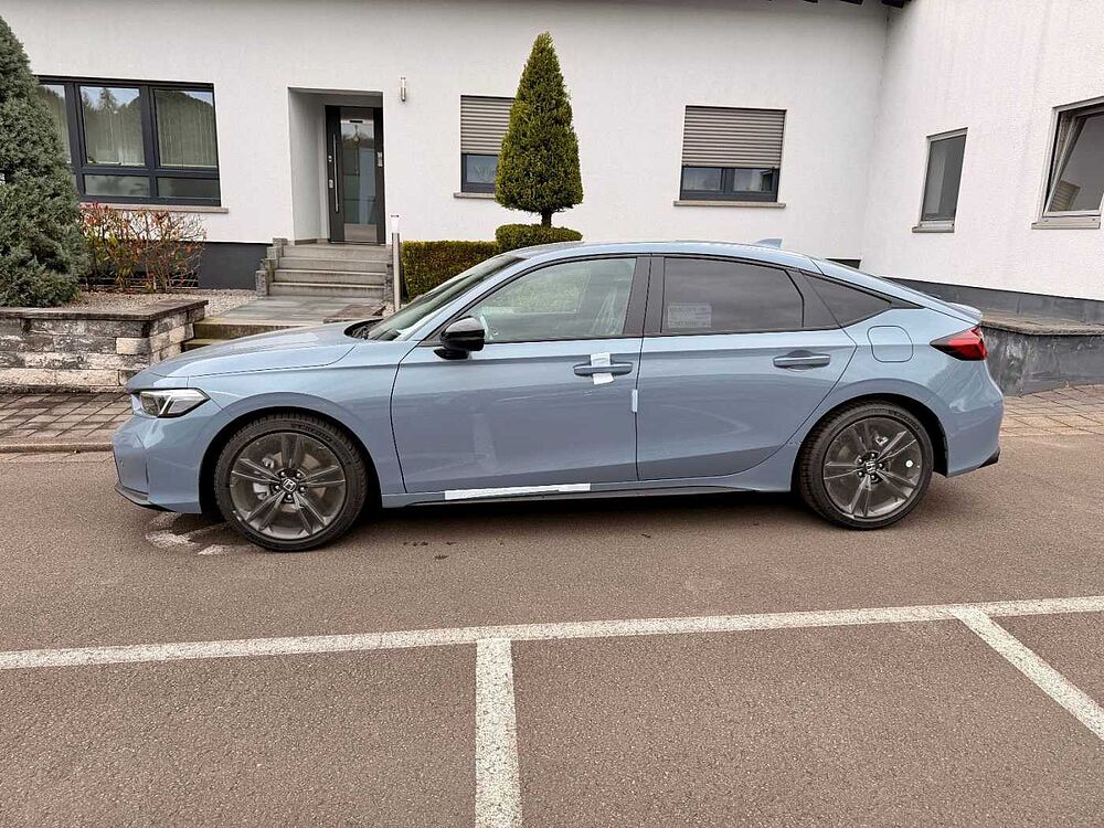 Honda Civic 2.0 e: HEV Sport