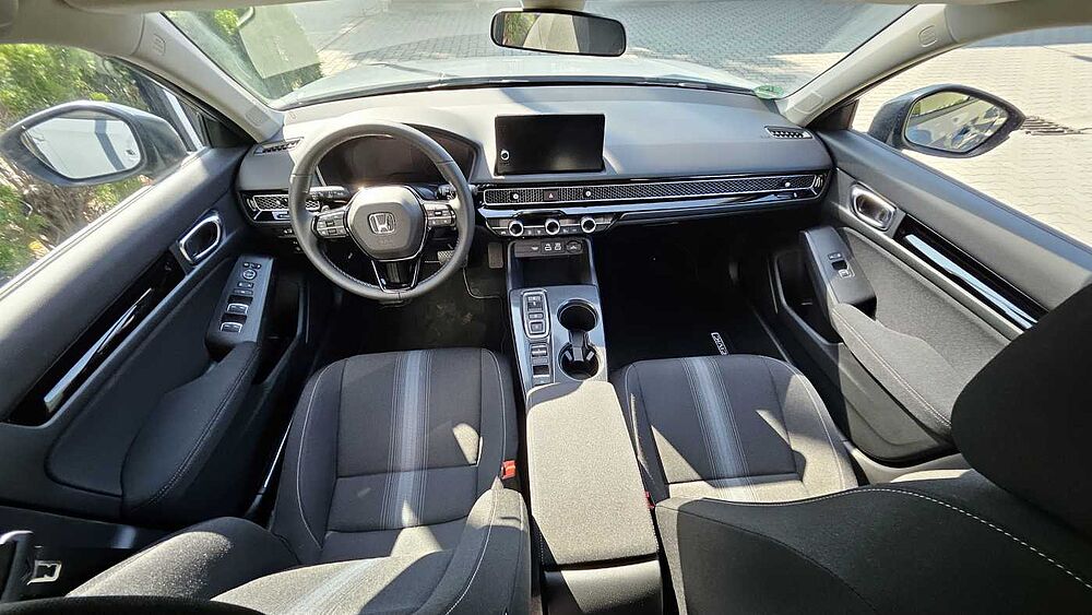 Honda Civic e: HEV 2.0 i-MMD Hybrid Elegance