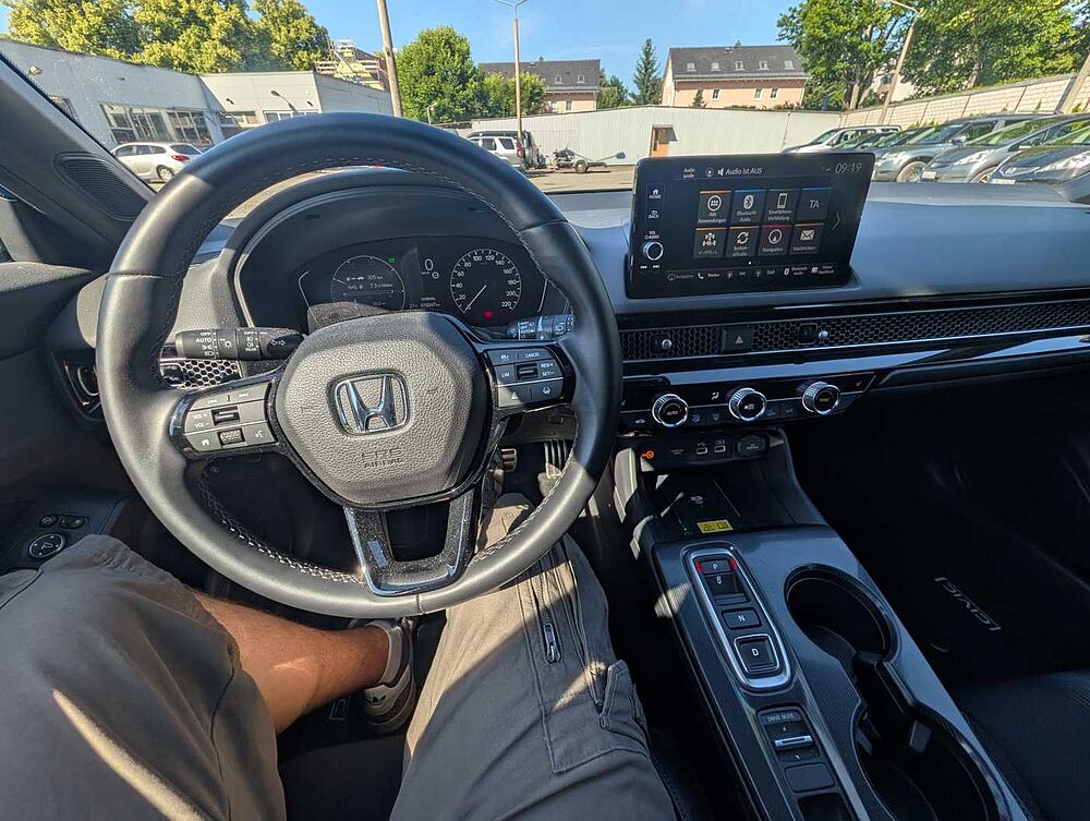 Honda Civic e: HEV 2.0 i-MMD Hybrid Sport