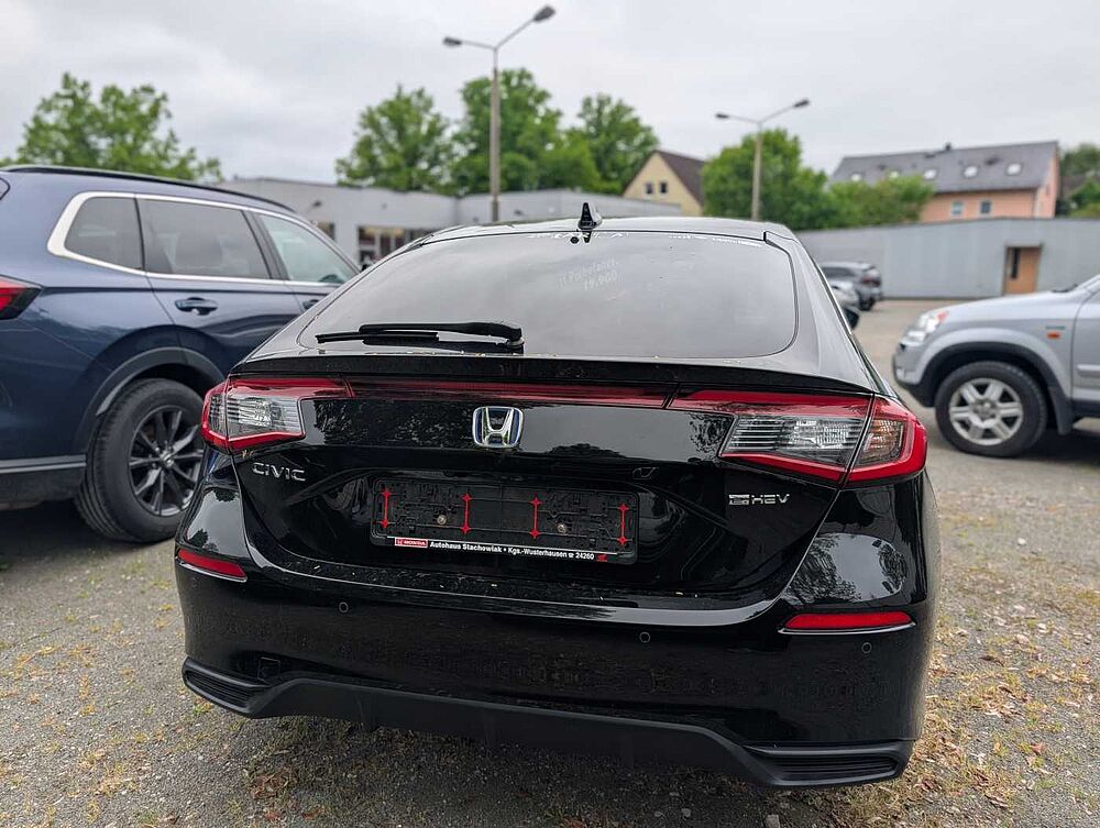 Honda Civic e: HEV 2.0 i-MMD Hybrid Elegance