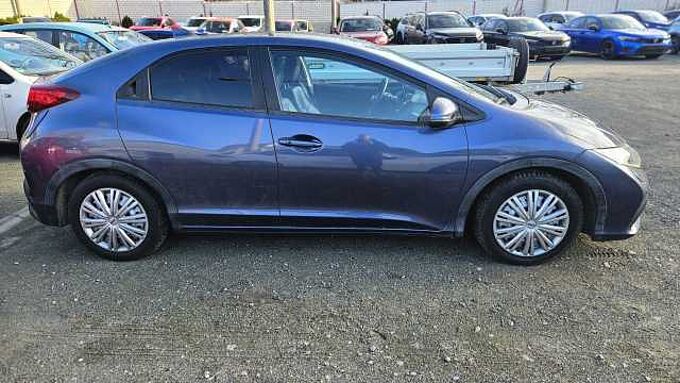 Honda Civic 1.8 i-VTEC Automatik Executive